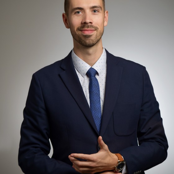 JA - Biznis fotka.jpg